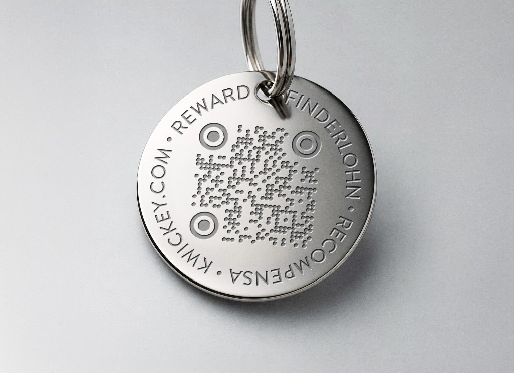 KWICKEY Anhänger — Metall-Plakette mit gelasertem QR-Code